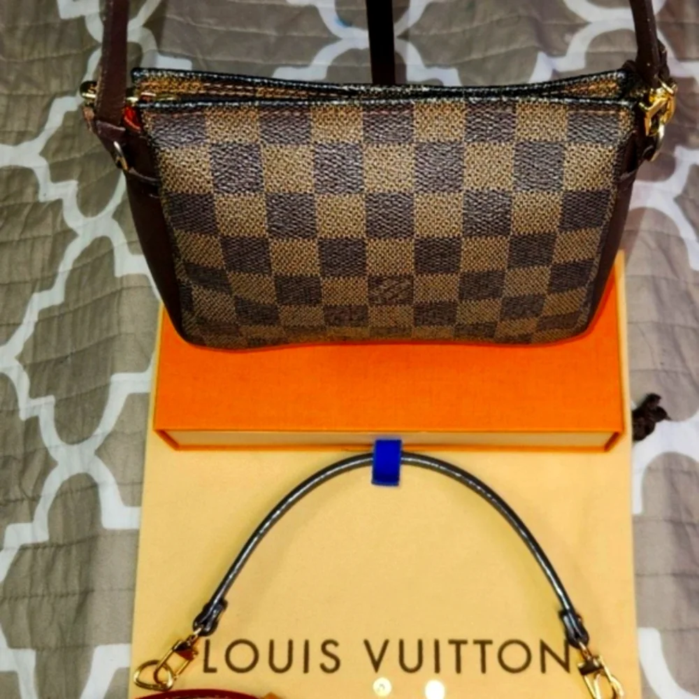 LOUIS VUITTON DAMIER TROUSSE MAKEUP HANDBAG DATE STAMPED SP1014 w/COA - Picture 1 of 16